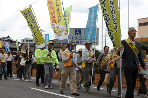 交通安全をアピール