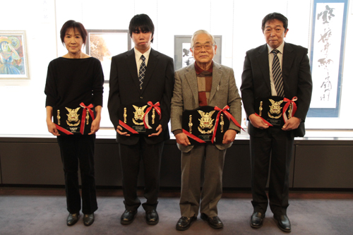 上位入賞者。左から森福さん、三宅さん、小田さん、和田さん