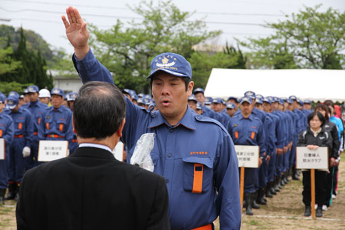 選手宣誓は日置方面隊の木村団員