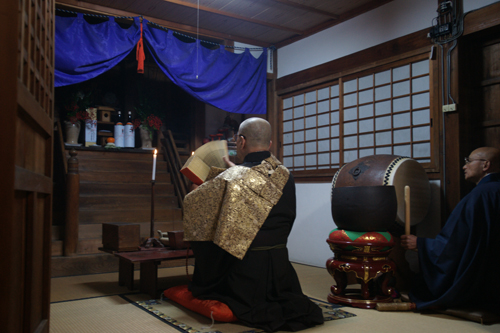 祈祷のようす