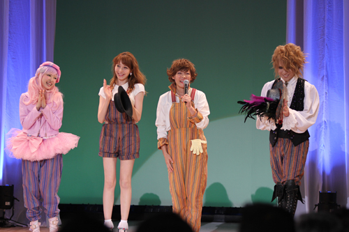 左から、木村優さん、藤井リナさん、安倍昭恵さん、kamijoさん