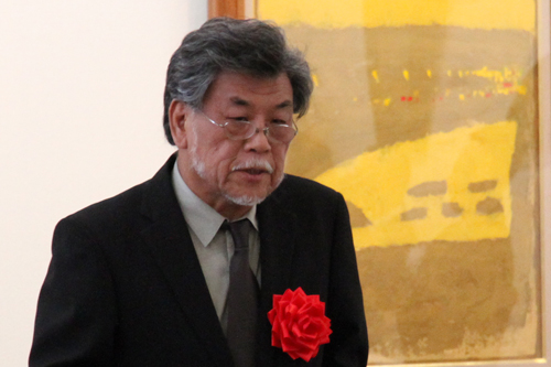 総評する竹内浩一審査委員長