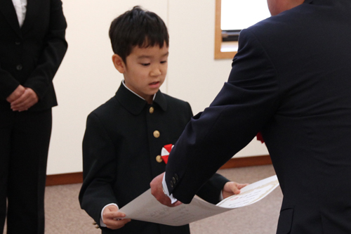大賞を受賞した通小２年の花川空雅くん