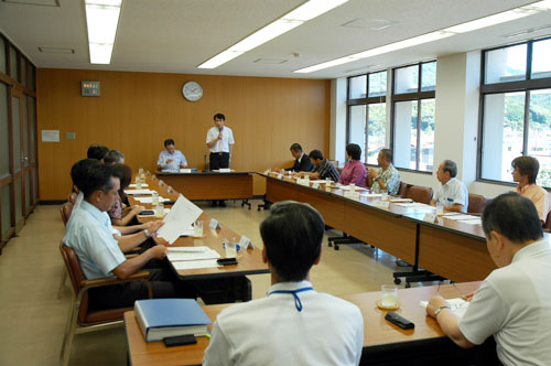 会長に選任された山本時博さんのあいさつ