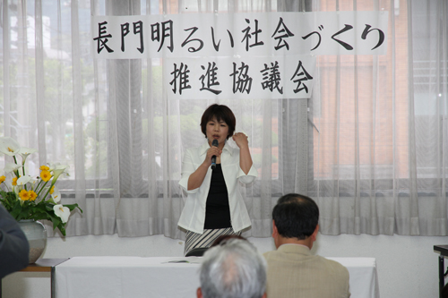講師の岩本千恵子さん