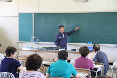 石村先生により一通りの講義を受ける