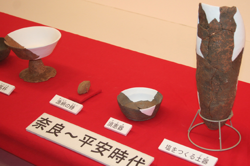 貴重な土器が展示