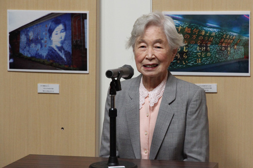 セレモニーで上村ふさえさんは「皆さまの前に来れたことをうれしく思います」と語った