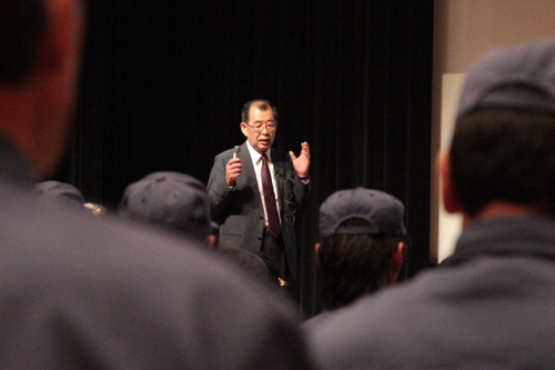 仙崎出身の南部さんが講演