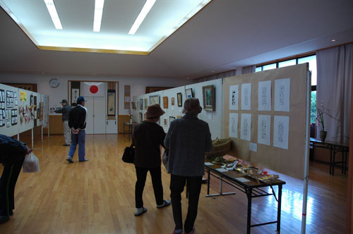 公民館の中では力作の展示が
