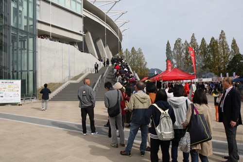 人気を反映し、約5,000人が来場