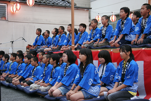 仙崎小学校児童による鯨歌