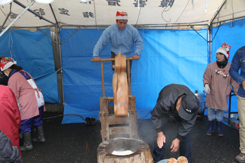 餅つきのようす