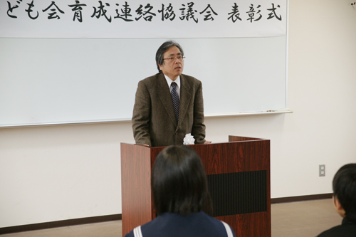 村田会長がお祝いのことばを贈る