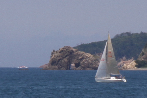 花津浦近くまで航海