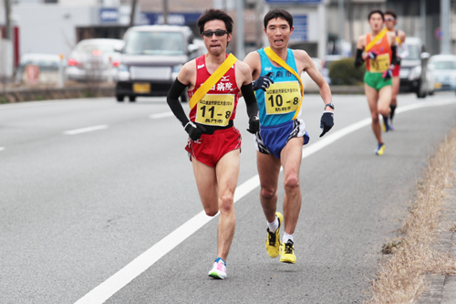 繰り上げスタートで先頭を走る本田選手