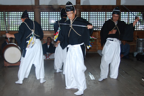 兎渡谷神楽舞「四劍」