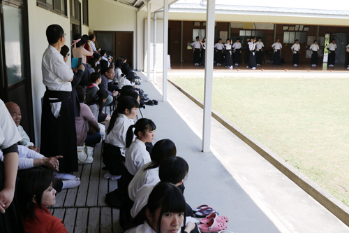 的に当たると応援から声がかかる