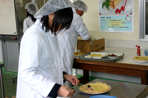 焼き鳥クレープ完成！