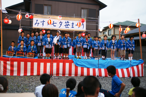 鯨唄は仙崎小学校の児童が披露
