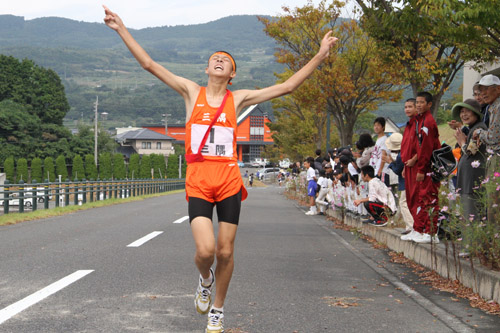 中学校の部優勝「三隅中」