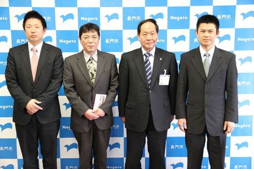 大西市長と記念撮影