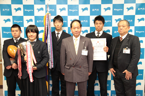 12年ぶりの花園出場するメンバーとｕ１８花園女子セブンズに出場する泉さん
