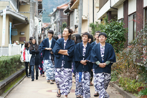 浴衣で俵山温泉街を散策