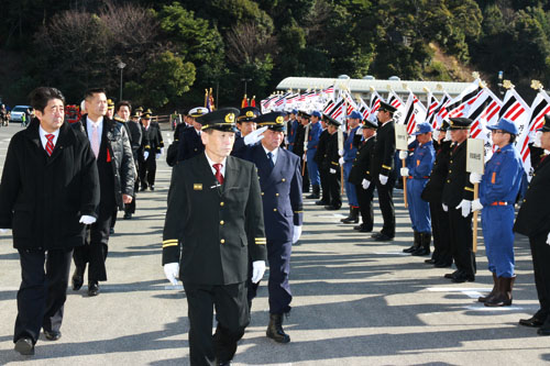 大西市長による人員機材点検