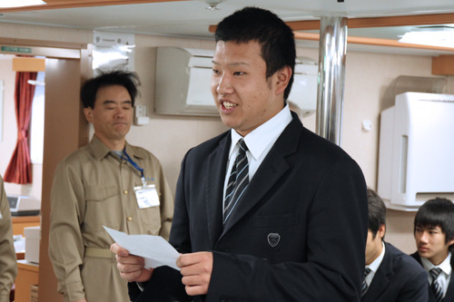 実習生を代表してあいさつをする乃村祐哉さん