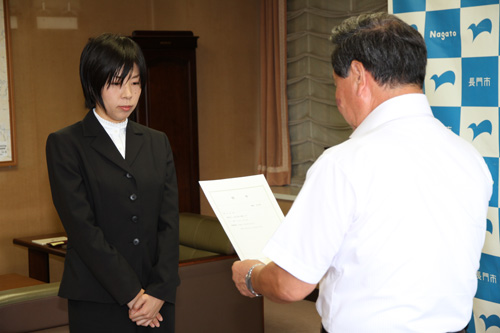 新たに地域おこし協力隊員として向津具地区に配置された磯野沙智恵さん