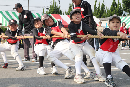 綱引き大会小学生の部