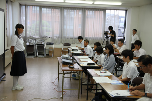 ひとり一人が抱負を述べる