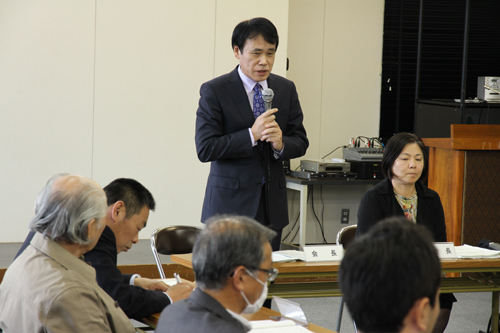 山本氏が議長に就任