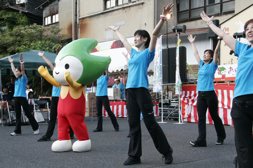 ちょるるダンスにはちょるるも参加