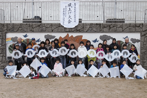 参加者全員で復興を祈りながら記念撮影