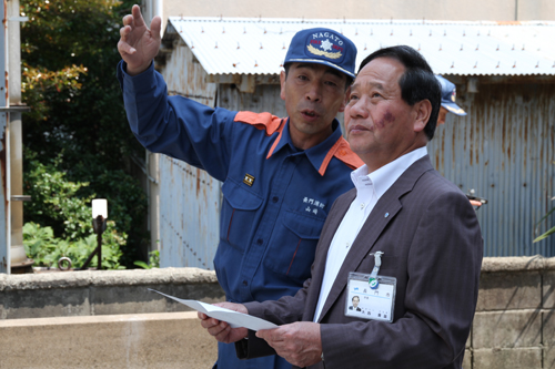 競技の説明を受ける大西市長