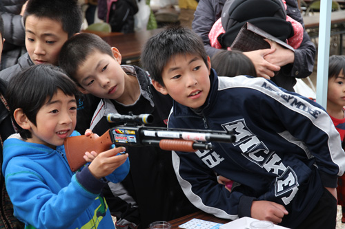 会場では射的も
