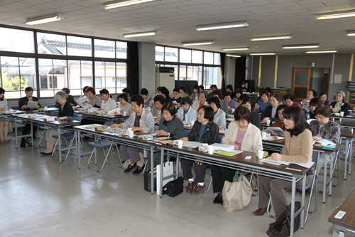 会員約60人が参加