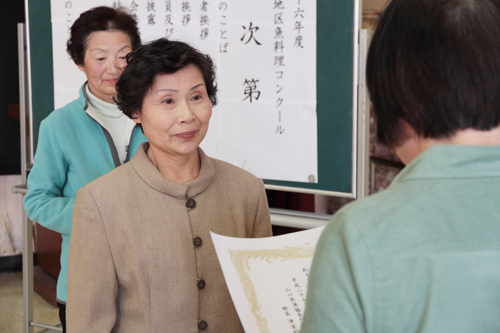 最優秀賞に輝いた津室好子さん