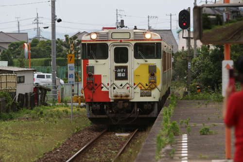 みすゞ潮彩号がちょうど到着