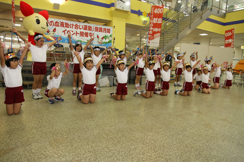 東深川保育園の園児によるアトラクション