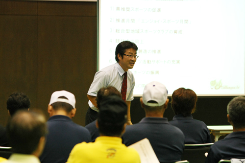 講演される松本准教授