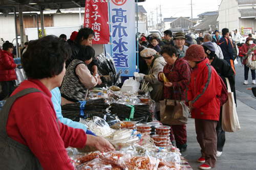 水産加工品も盛りだくさん