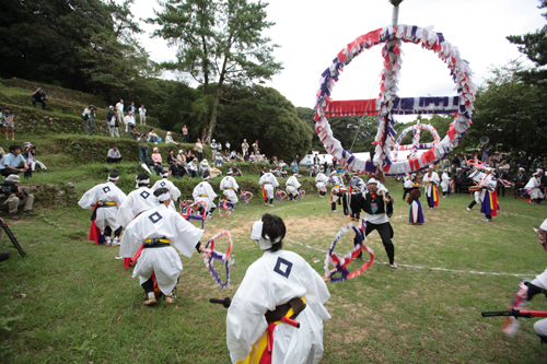 岩国から伝わった勇壮な南条踊り