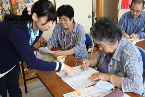 測定結果は各自でチェック表に記入