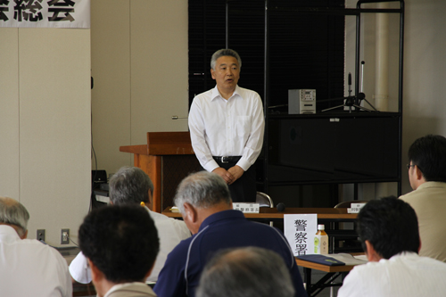 昨年は犯罪が過去最低の数に、と話す楠長門警察署長