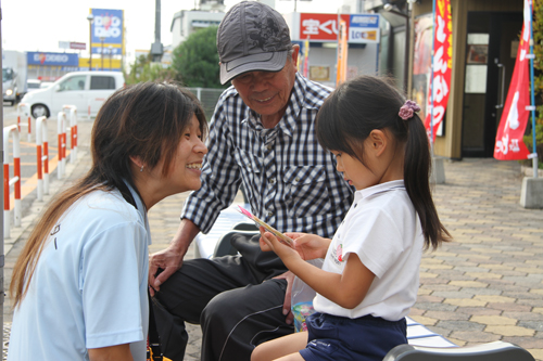 子どもにも交通安全を呼びかける