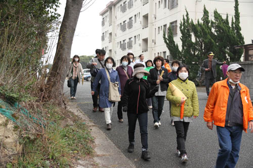 訓練が終わり、再び集会場へ