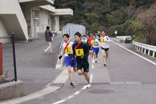 1区は神田小を周回してから道路へ